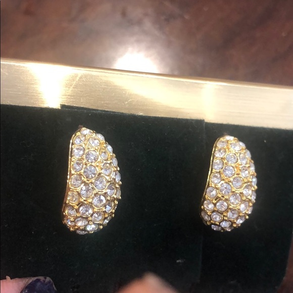 Curved Pavé Cubic Zirconia Earring,NWT-Boutique - Picture 1 of 5